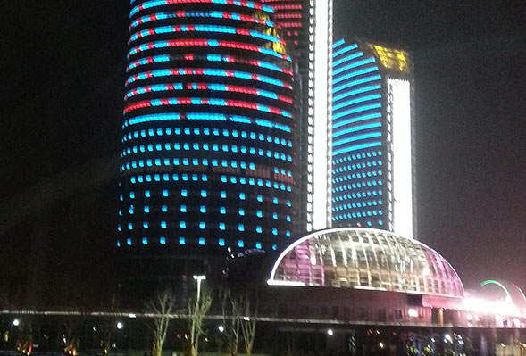 hotel facade lighting